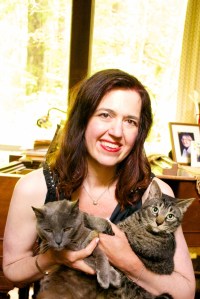 TracyAuthorPhoto5.16.13